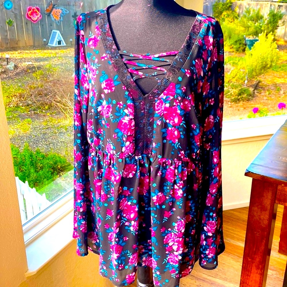 💜Torrid babydoll blouse 💜